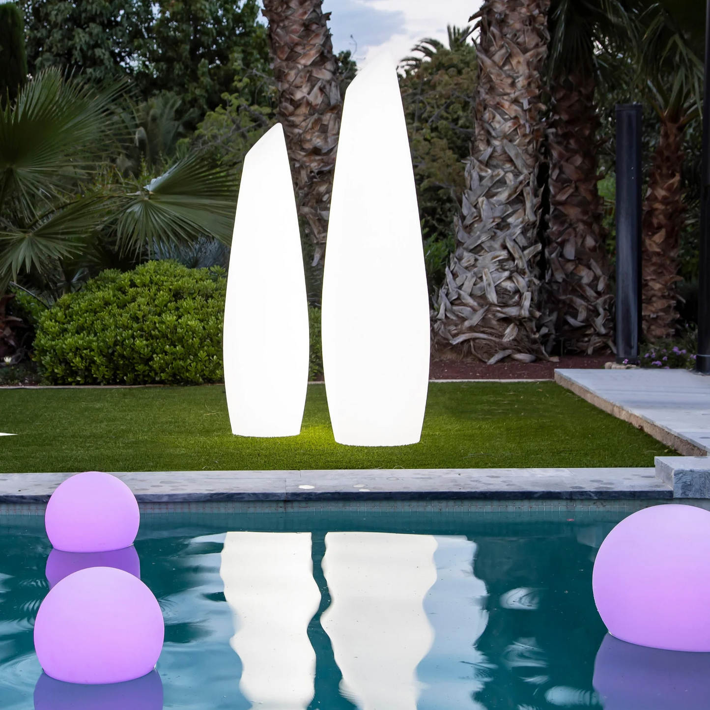 Spherical Garden Light