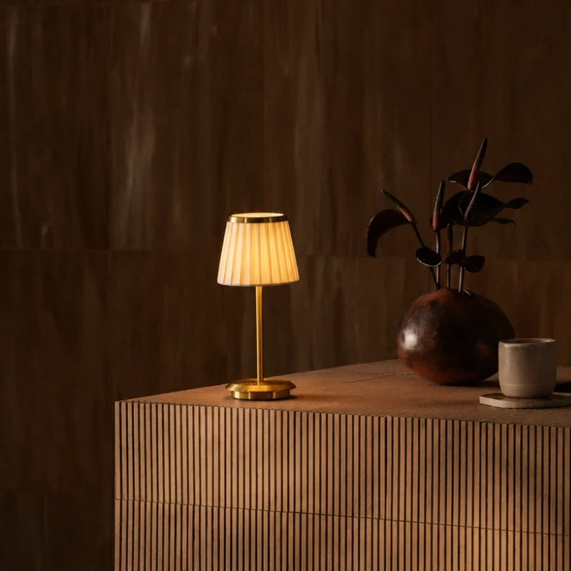 クラシックエレガンス卓上ランプ – Restaurant.Lighting クラシックエレガンス卓上ランプ – Restaurant.Lighting