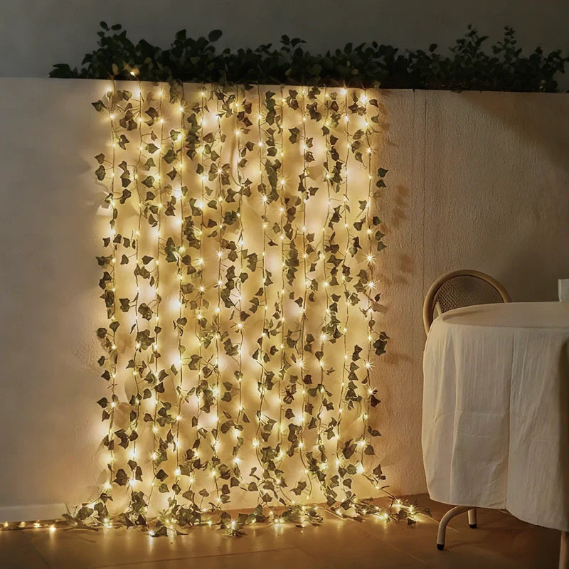 Botanical Garland Light