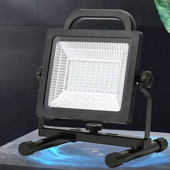 Lumina™ Solar Floodlight