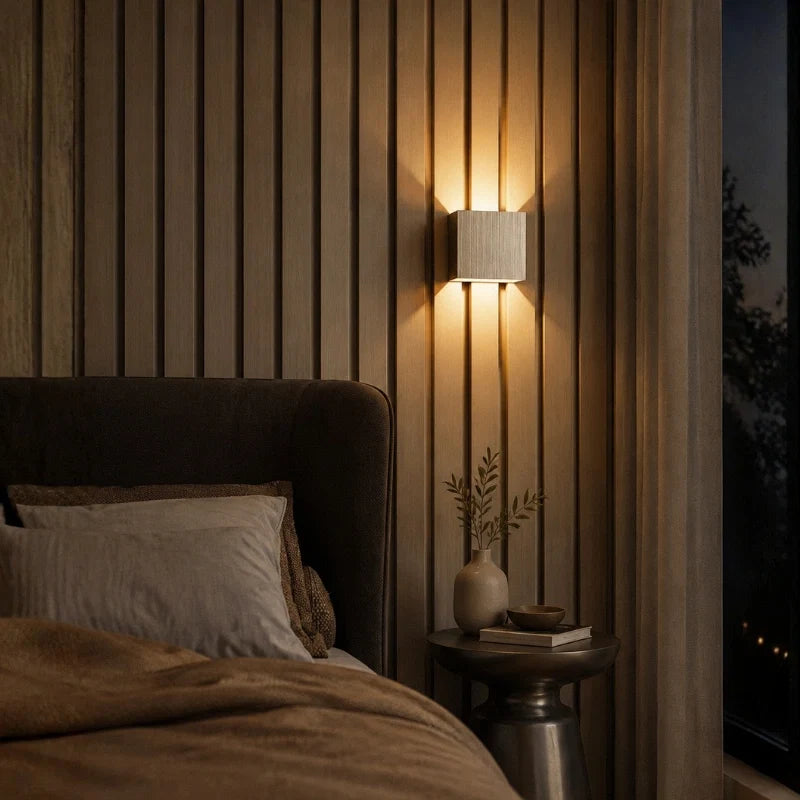 Adjustable Wall Light