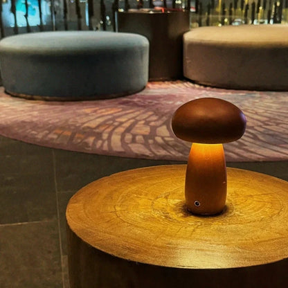 Lumishroom™ Lampu meja kayu