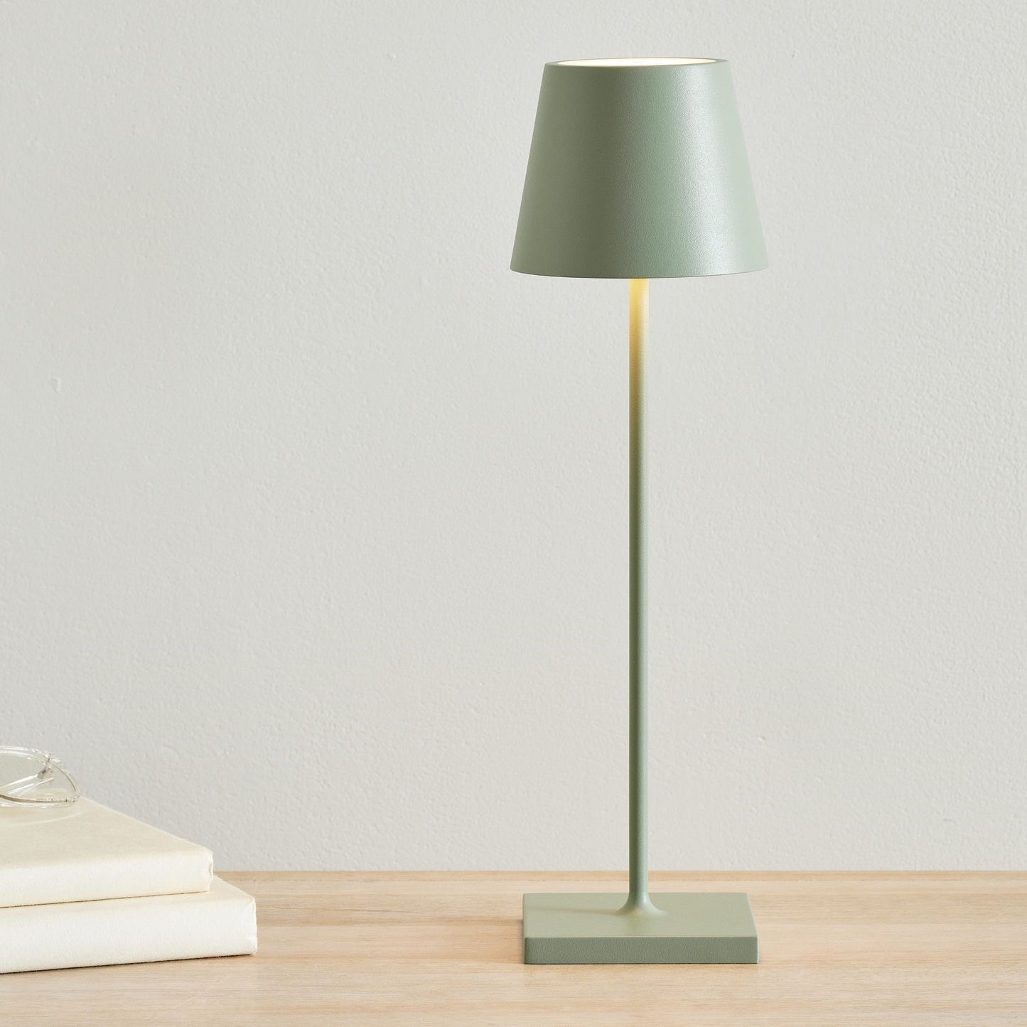 Dimmable Tall Table Lamp