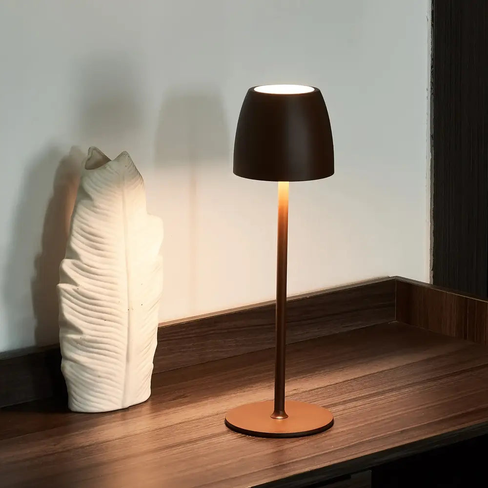 Eterna™ Lampu meja