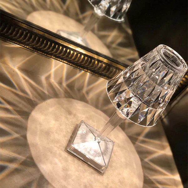  Lampu kristal berkilau