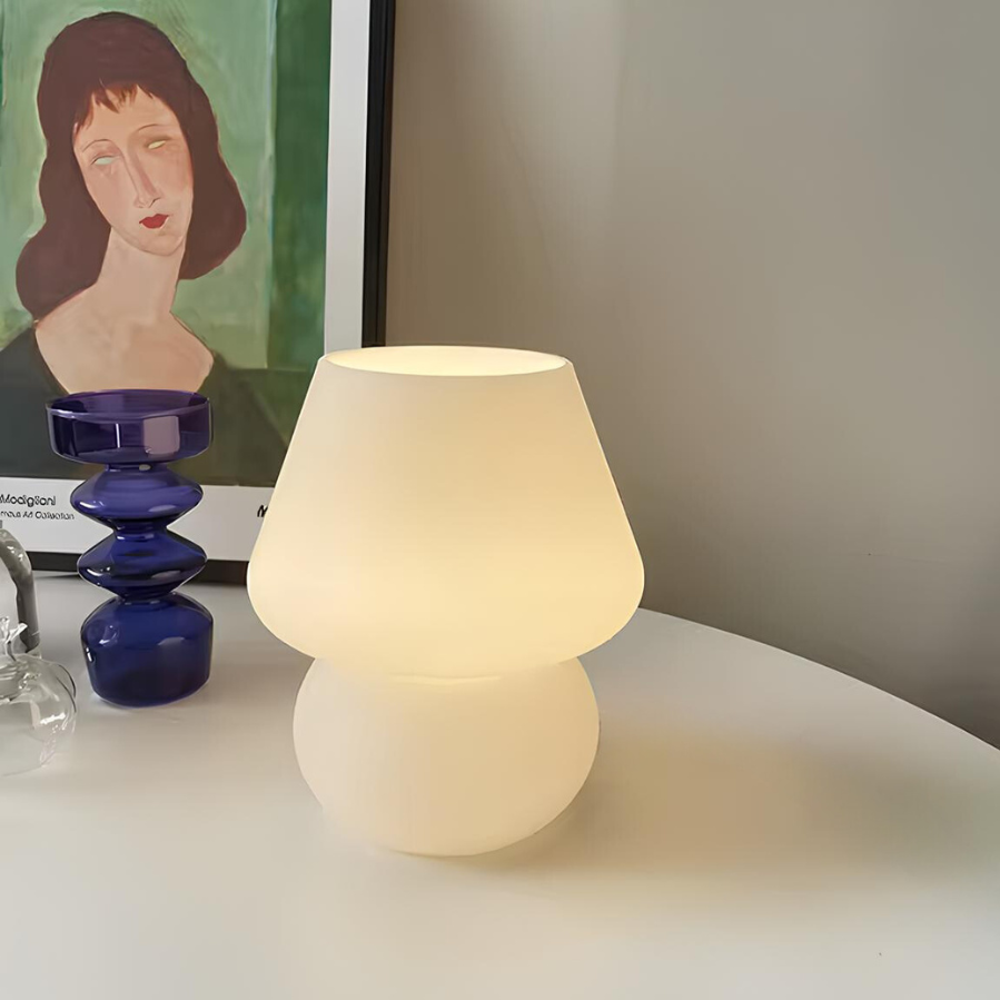 Verra™ Ręcznie wydmuchana lampa szklana

