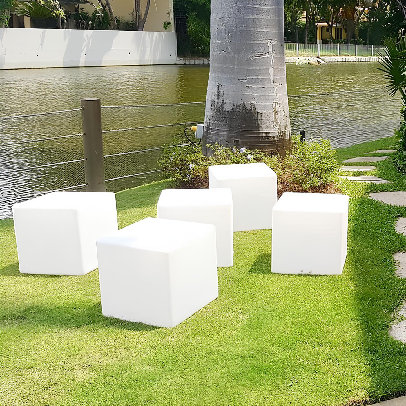 Luce da Giardino Cubica