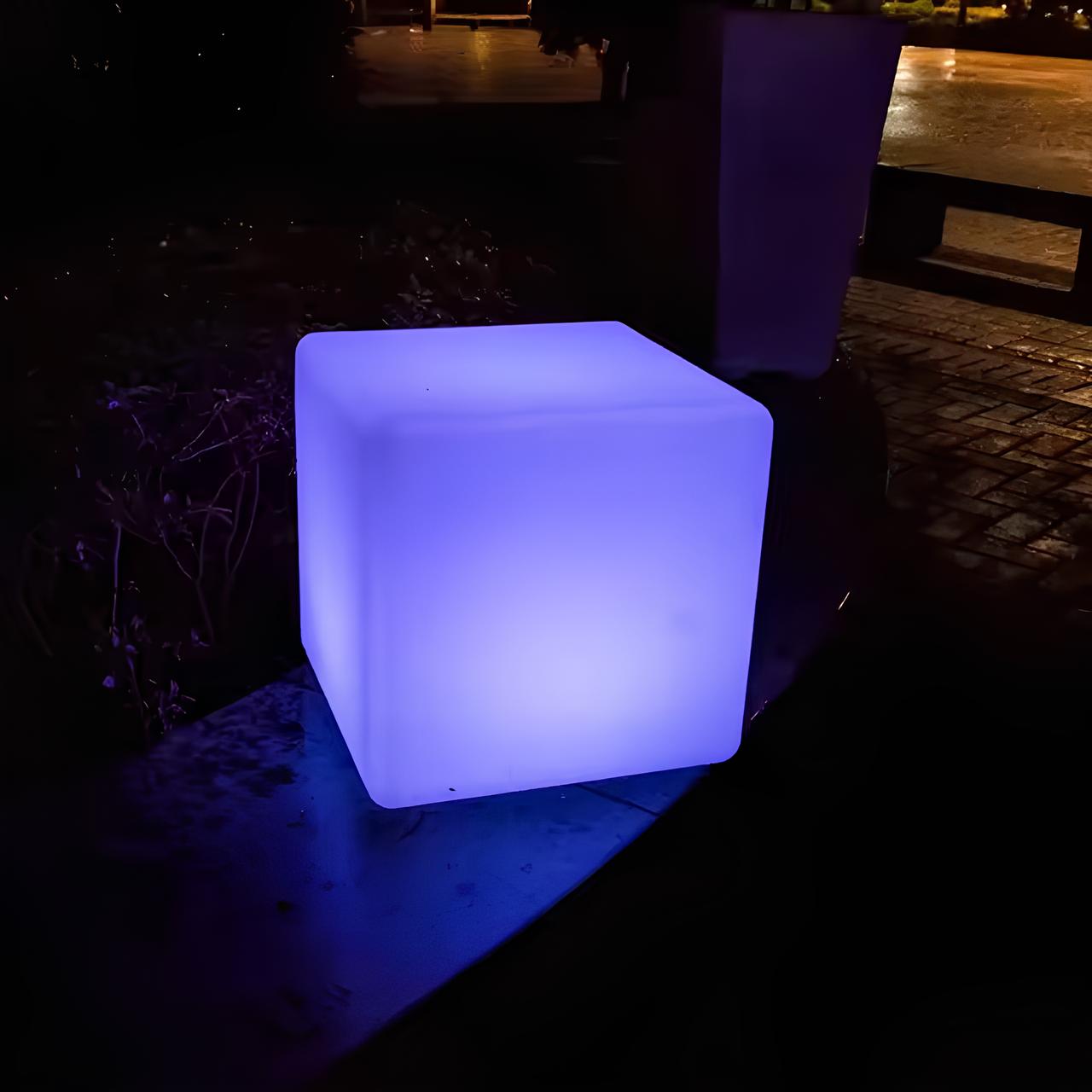 Luce da Giardino Cubica