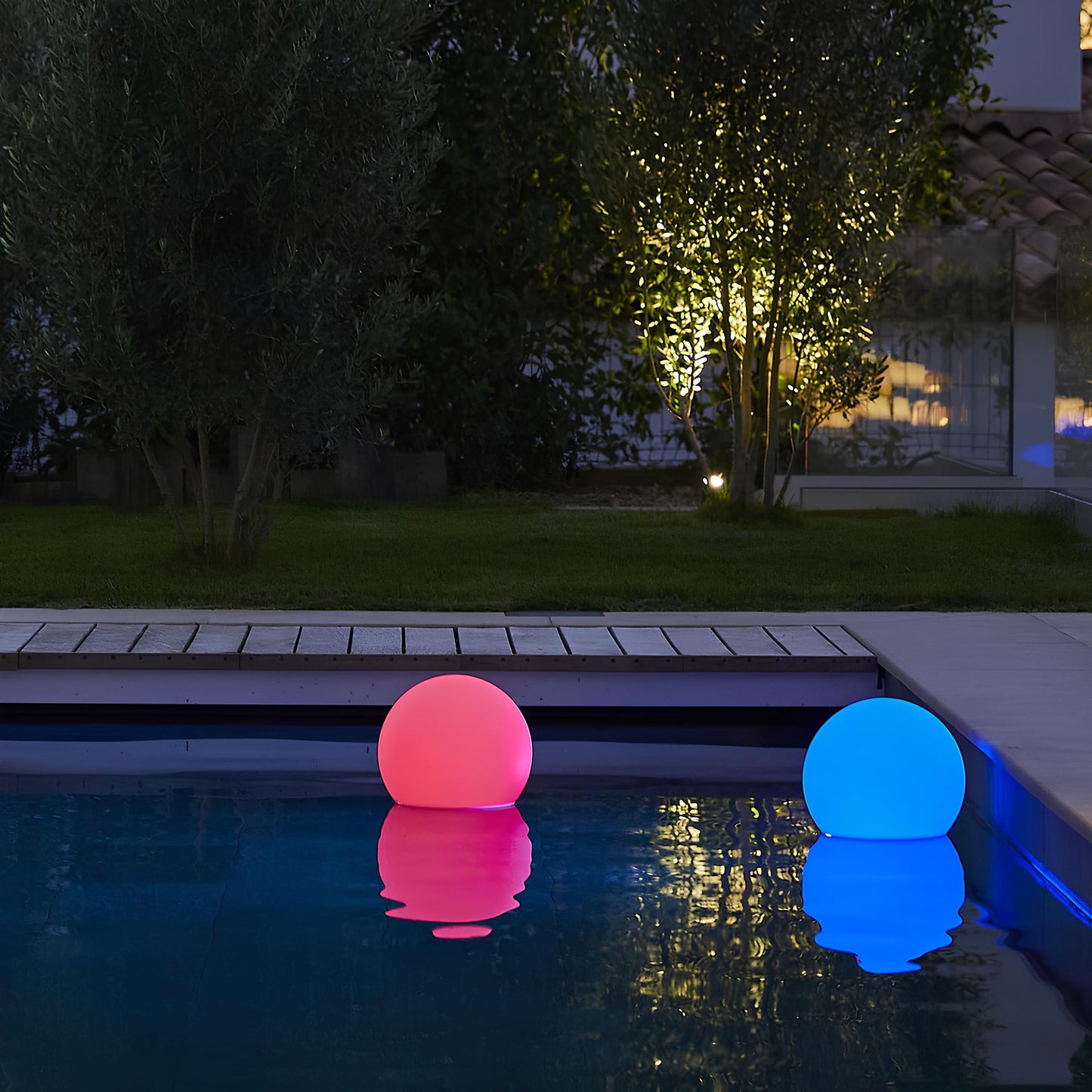 Spherical Garden Light