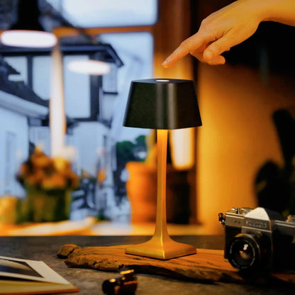 Eleganza™ Table Lamp